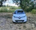 Белый Рено Зое, объемом двигателя 0 л и пробегом 128 тыс. км за 7300 $, фото 9 на Automoto.ua