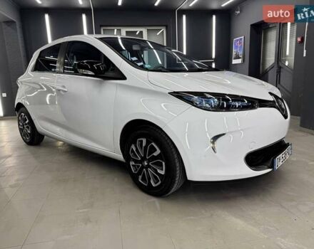 Белый Рено Зое, объемом двигателя 0 л и пробегом 89 тыс. км за 6700 $, фото 4 на Automoto.ua