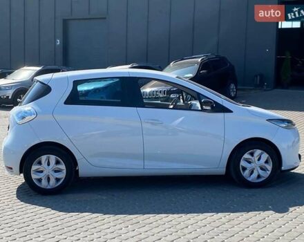 Білий Рено Зое, об'ємом двигуна 0 л та пробігом 91 тис. км за 6940 $, фото 9 на Automoto.ua
