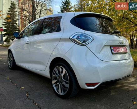 Білий Рено Зое, об'ємом двигуна 0 л та пробігом 68 тис. км за 6976 $, фото 3 на Automoto.ua