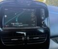 Белый Рено Зое, объемом двигателя 0 л и пробегом 48 тыс. км за 8300 $, фото 38 на Automoto.ua