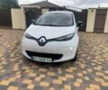 Белый Рено Зое, объемом двигателя 0 л и пробегом 132 тыс. км за 6700 $, фото 1 на Automoto.ua