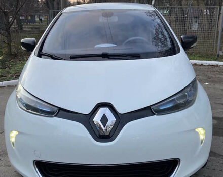 Белый Рено Зое, объемом двигателя 0 л и пробегом 159 тыс. км за 7550 $, фото 1 на Automoto.ua