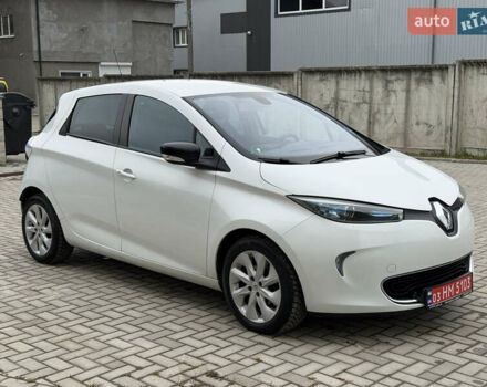 Білий Рено Зое, об'ємом двигуна 0 л та пробігом 154 тис. км за 6350 $, фото 2 на Automoto.ua