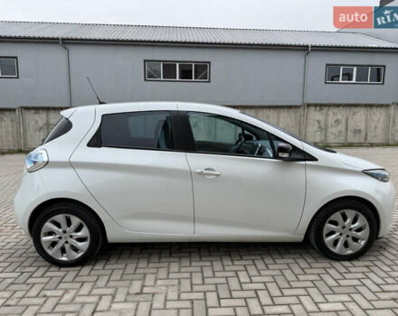 Білий Рено Зое, об'ємом двигуна 0 л та пробігом 154 тис. км за 6350 $, фото 4 на Automoto.ua
