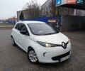 Белый Рено Зое, объемом двигателя 0 л и пробегом 150 тыс. км за 5500 $, фото 1 на Automoto.ua
