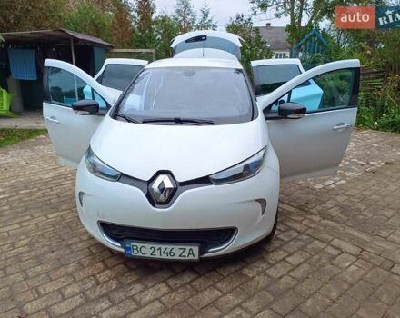 Белый Рено Зое, объемом двигателя 0 л и пробегом 231 тыс. км за 5900 $, фото 28 на Automoto.ua