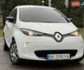 Белый Рено Зое, объемом двигателя 0 л и пробегом 82 тыс. км за 6900 $, фото 5 на Automoto.ua