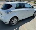 Белый Рено Зое, объемом двигателя 0 л и пробегом 82 тыс. км за 7400 $, фото 3 на Automoto.ua