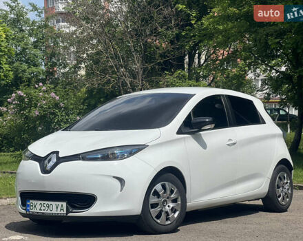 Білий Рено Зое, об'ємом двигуна 0 л та пробігом 82 тис. км за 7650 $, фото 1 на Automoto.ua