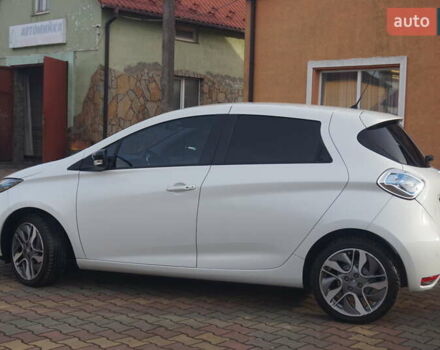 Белый Рено Зое, объемом двигателя 0 л и пробегом 86 тыс. км за 7200 $, фото 11 на Automoto.ua