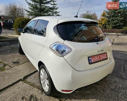 Белый Рено Зое, объемом двигателя 0 л и пробегом 99 тыс. км за 6700 $, фото 9 на Automoto.ua