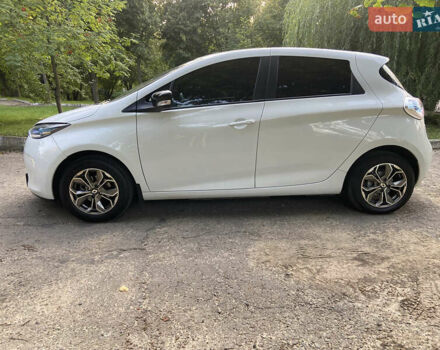 Білий Рено Зое, об'ємом двигуна 0 л та пробігом 98 тис. км за 6999 $, фото 10 на Automoto.ua