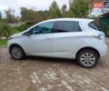 Белый Рено Зое, объемом двигателя 0 л и пробегом 231 тыс. км за 5900 $, фото 9 на Automoto.ua