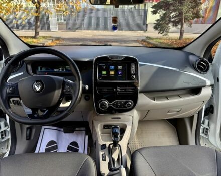 Білий Рено Зое, об'ємом двигуна 0 л та пробігом 68 тис. км за 6965 $, фото 19 на Automoto.ua