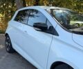 Белый Рено Зое, объемом двигателя 0 л и пробегом 78 тыс. км за 7500 $, фото 12 на Automoto.ua
