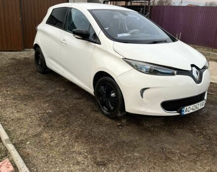 Белый Рено Зое, объемом двигателя 0 л и пробегом 300 тыс. км за 5000 $, фото 1 на Automoto.ua