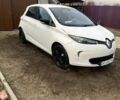 Белый Рено Зое, объемом двигателя 0 л и пробегом 300 тыс. км за 5000 $, фото 1 на Automoto.ua