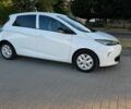Белый Рено Зое, объемом двигателя 0 л и пробегом 119 тыс. км за 6900 $, фото 4 на Automoto.ua