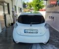 Белый Рено Зое, объемом двигателя 0 л и пробегом 130 тыс. км за 4950 $, фото 2 на Automoto.ua