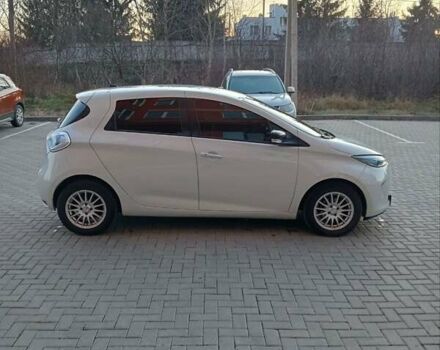Білий Рено Зое, об'ємом двигуна 0 л та пробігом 125 тис. км за 7200 $, фото 3 на Automoto.ua