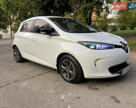 Білий Рено Зое, об'ємом двигуна 0 л та пробігом 98 тис. км за 6999 $, фото 2 на Automoto.ua