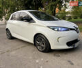 Білий Рено Зое, об'ємом двигуна 0 л та пробігом 98 тис. км за 6999 $, фото 2 на Automoto.ua