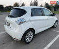 Белый Рено Зое, объемом двигателя 0 л и пробегом 98 тыс. км за 6800 $, фото 5 на Automoto.ua