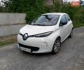 Белый Рено Зое, объемом двигателя 0 л и пробегом 104 тыс. км за 7300 $, фото 1 на Automoto.ua