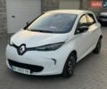 Белый Рено Зое, объемом двигателя 0 л и пробегом 180 тыс. км за 5900 $, фото 4 на Automoto.ua