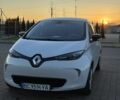 Белый Рено Зое, объемом двигателя 0 л и пробегом 99 тыс. км за 6700 $, фото 2 на Automoto.ua