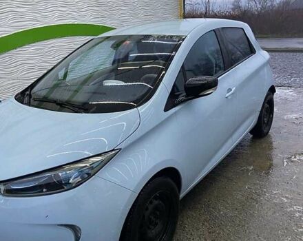 Білий Рено Зое, об'ємом двигуна 0 л та пробігом 150 тис. км за 5700 $, фото 5 на Automoto.ua