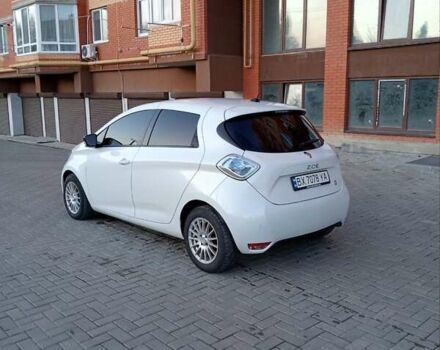 Білий Рено Зое, об'ємом двигуна 0 л та пробігом 125 тис. км за 7200 $, фото 4 на Automoto.ua