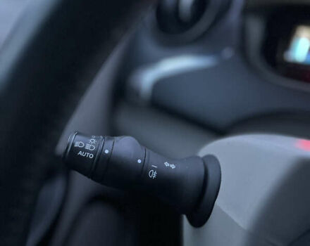 Белый Рено Зое, объемом двигателя 0 л и пробегом 159 тыс. км за 7600 $, фото 39 на Automoto.ua