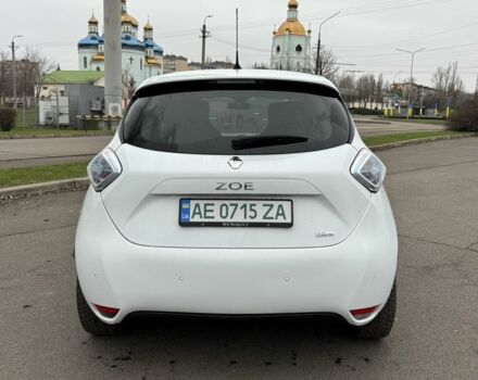 Белый Рено Зое, объемом двигателя 0 л и пробегом 110 тыс. км за 5800 $, фото 5 на Automoto.ua