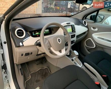 Білий Рено Зое, об'ємом двигуна 0 л та пробігом 90 тис. км за 6499 $, фото 14 на Automoto.ua