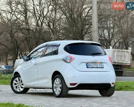 Белый Рено Зое, объемом двигателя 0 л и пробегом 147 тыс. км за 5999 $, фото 16 на Automoto.ua