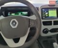Белый Рено Зое, объемом двигателя 0 л и пробегом 130 тыс. км за 4950 $, фото 11 на Automoto.ua