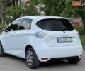 Белый Рено Зое, объемом двигателя 0 л и пробегом 82 тыс. км за 6650 $, фото 19 на Automoto.ua