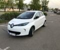 Белый Рено Зое, объемом двигателя 0 л и пробегом 85 тыс. км за 7300 $, фото 10 на Automoto.ua