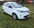 Белый Рено Зое, объемом двигателя 0 л и пробегом 150 тыс. км за 6300 $, фото 3 на Automoto.ua