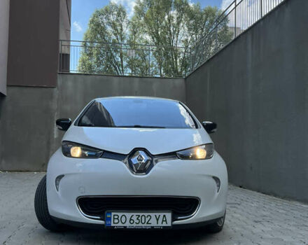 Белый Рено Зое, объемом двигателя 0 л и пробегом 79 тыс. км за 7350 $, фото 1 на Automoto.ua