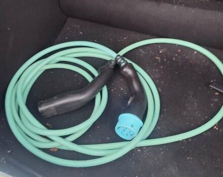 Белый Рено Зое, объемом двигателя 0 л и пробегом 134 тыс. км за 5300 $, фото 19 на Automoto.ua