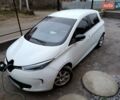 Белый Рено Зое, объемом двигателя 0 л и пробегом 240 тыс. км за 5999 $, фото 18 на Automoto.ua