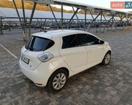 Білий Рено Зое, об'ємом двигуна 0 л та пробігом 254 тис. км за 5650 $, фото 5 на Automoto.ua