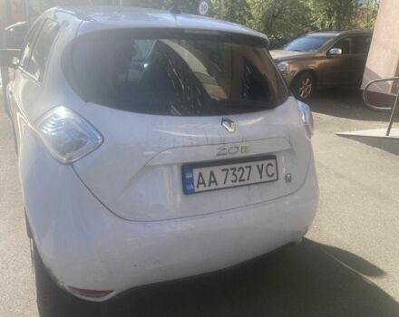 Белый Рено Зое, объемом двигателя 0 л и пробегом 181 тыс. км за 6000 $, фото 1 на Automoto.ua