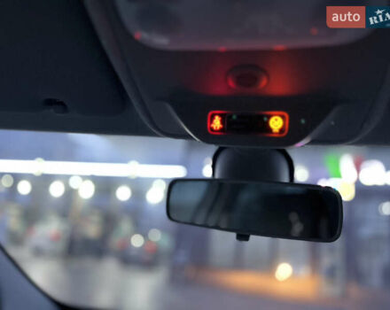 Белый Рено Зое, объемом двигателя 0 л и пробегом 159 тыс. км за 7600 $, фото 42 на Automoto.ua