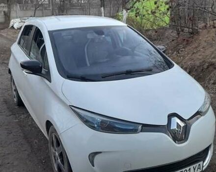 Белый Рено Зое, объемом двигателя 0 л и пробегом 152 тыс. км за 6800 $, фото 5 на Automoto.ua