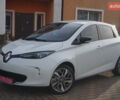 Белый Рено Зое, объемом двигателя 0 л и пробегом 86 тыс. км за 7200 $, фото 1 на Automoto.ua