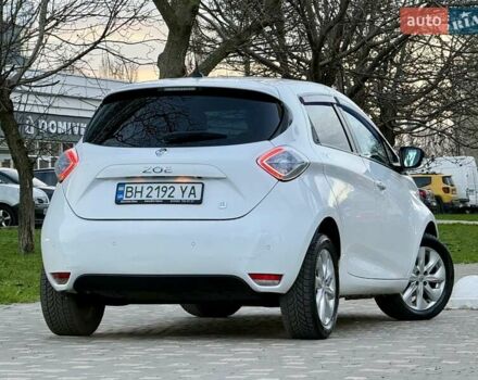 Белый Рено Зое, объемом двигателя 0 л и пробегом 147 тыс. км за 5999 $, фото 18 на Automoto.ua